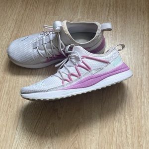 Pumas Pacer Future Street Women's Sneakers Size 9